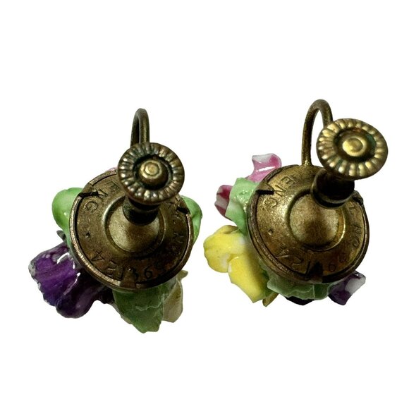 English Bone China Floral Screw Back Earrings 50's Patent Pending Hand Painted - Picture 2 of 3